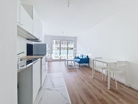 Location Appartement 2 pièces 39m² RUEIL MALMAISON 92500 - Photo 2