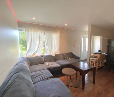 $595 / 1 br / 2 ba / 1BR Duplex in Hamilton - Photo 2