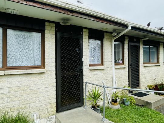 COSY ON CARRUTH - Photo 1