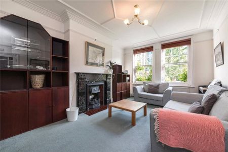 3 bedroom flat to rent - Photo 2