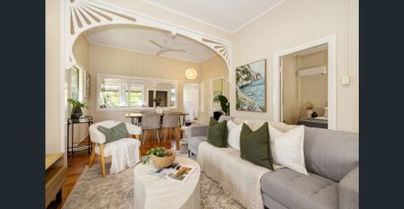 RENOVATED CLASSIC WEST END QUEENSLANDER - Photo 3