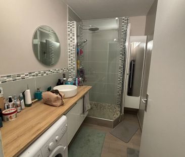Location Appartement 3 pièces 69m² - Photo 1