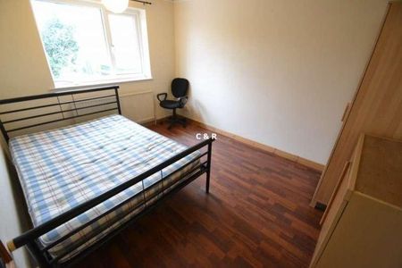 Pinder Walk, Hulme, Manchester, M15 - Photo 3