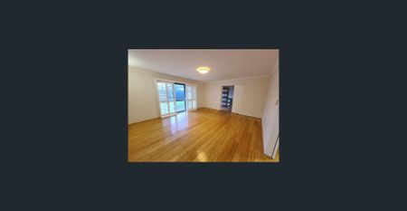 Luxe Location - Photo 2