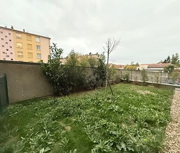Location appartement 4 pièces 3 chambres avec jardin et terrasse Pl... - Photo 3