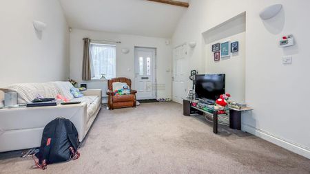 2 bedroom property to rent - Photo 2