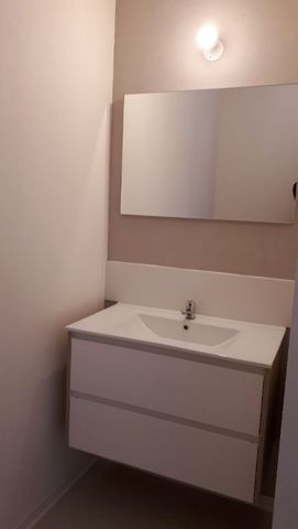 Location Appartement 2 pièces 53m² PESSAC 33600 - Photo 2