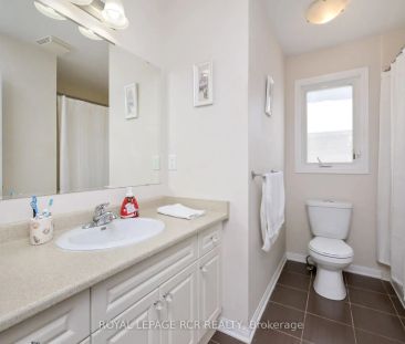 62 Ferris Lane #Upper - Photo 5