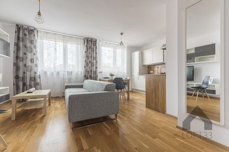 Piękne i wyposażone mieszkanie dwupokojowe w Centrum Jaworzna do wynajęcia | Spacer 3D - Zdjęcie 3