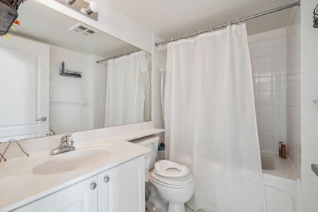 For Lease - 33 Elm Drive Unit# 411, Mississauga, Ontario - Photo 2