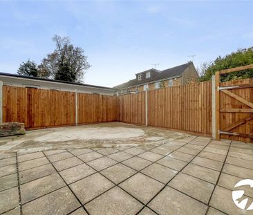 2 bedroom bungalow to rent - Photo 2