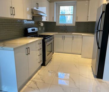 For Lease - 139 Horsham Avenue Unit# Main, Toronto, Ontario - Photo 1