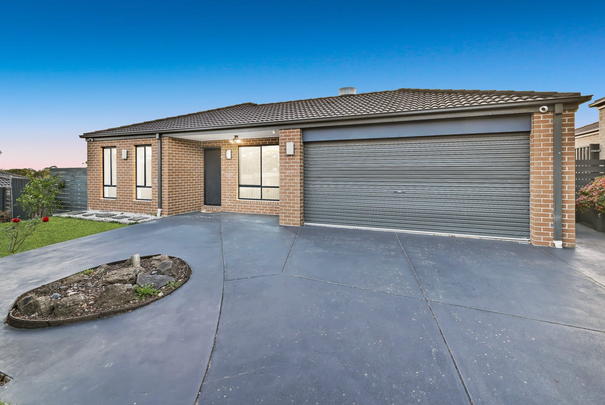 21 Wild Cherry Avenue, Pakenham VIC 3810 - House For Rent | Domain - Photo 1
