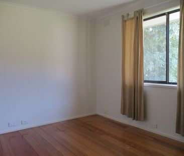 3 BEDROOM HOUSE - AVAILABLE NOW - Photo 1