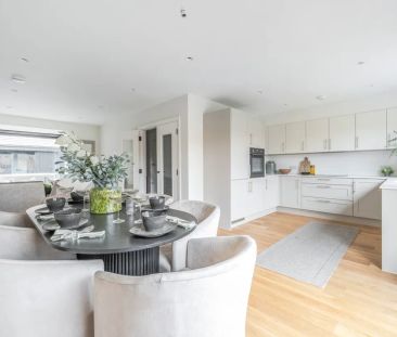 4 bedroom detached house to rent - Photo 3