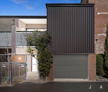 Bright Apartment Living, Walk-To-Everything - Photo 5