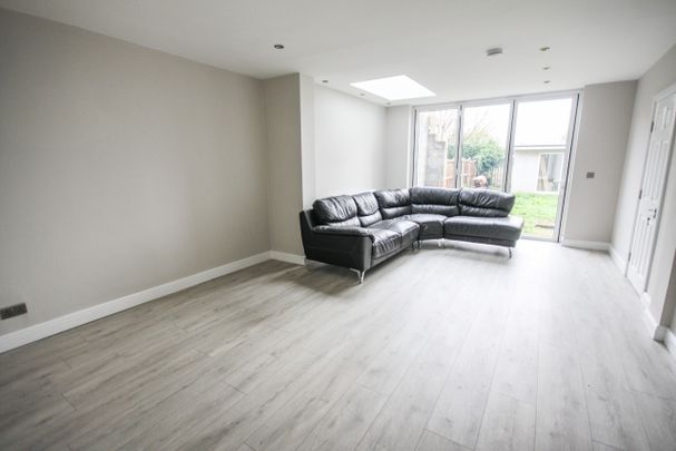 One-Bedroom House share - Photo 1