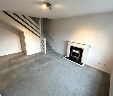 2 bedroom semi-detached house to rent - Photo 4