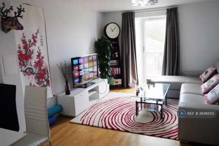 1 bedroom flat to rent - Photo 2