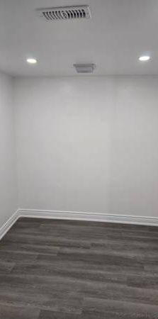 2-bedroom basement apartment - Photo 1