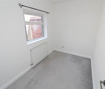 4 Brenda Street, Belfast, BT5 5GQ - Photo 3