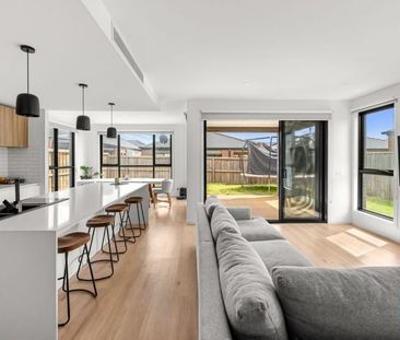 Stunning 4 bedroom family home - Photo 1