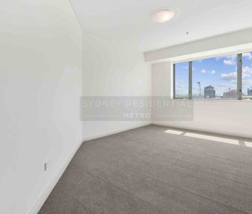 Prime North Corner 2 Bedroom Apartment Plus Study + Car space - 'Th... - Photo 2