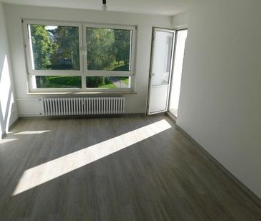 Achtung sofort einzugsbereite Wohnung mit großem Balkon! Ideal als ... - Photo 6