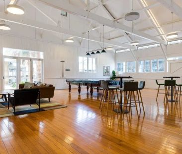 Elevated Inner City Living in the Heart of Fortitude Valley - Photo 2