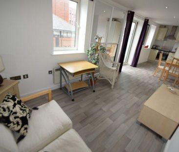 1 bedroom flat to rent - Photo 1