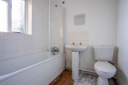 London Road, Northfleet, Gravesend, Kent, DA11 - Photo 5