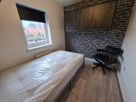 3 bedroom townhouse to rent - Photo 3