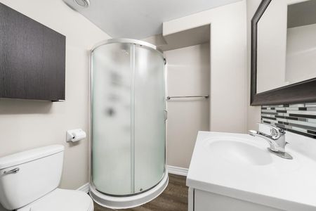 For Lease - 1821 Lamstone Street Unit# Lower, Innisfil, Ontario - Photo 4