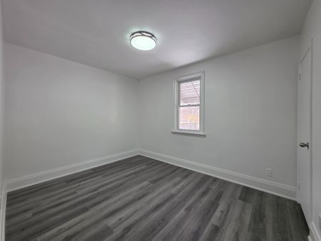 For Lease - 138 Westbourne Avenue Unit# Main, Toronto, Ontario - Photo 2