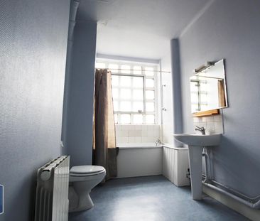 Location Appartement 2 pièces 46m² LE HAVRE 76600 - Photo 4