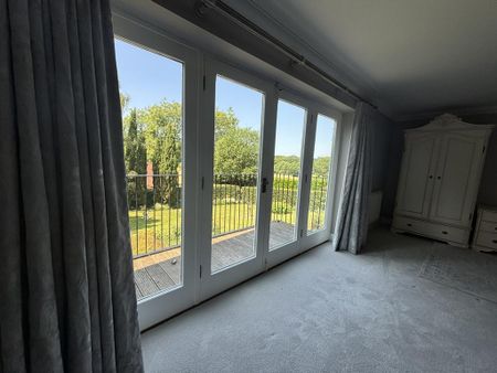 5 bedroom detached house to rent - Photo 5