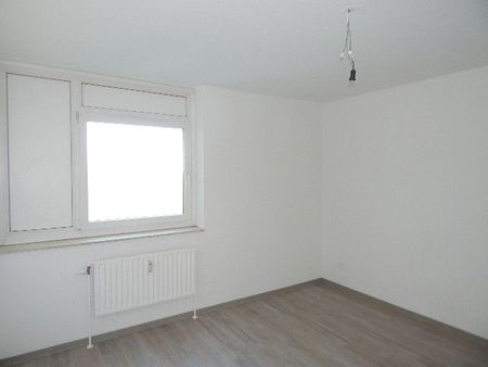 Ungeschliffener Diamant: Unrenovierte Wohnung wartet auf Ihren Feinschliff (WBS) - Photo 2