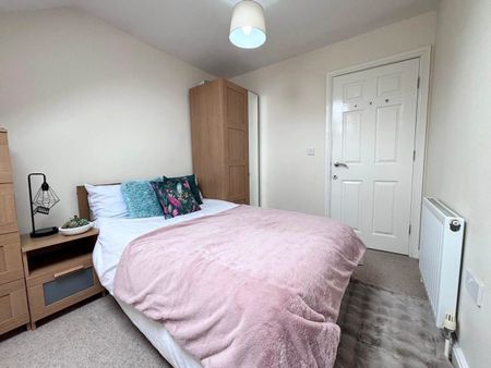 Hough Lane (Room 4), Bramley, Leeds - Photo 5