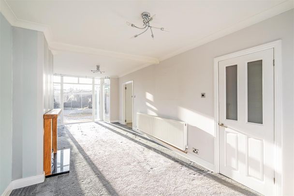 3 bed semi-detached house to rent in Stroud Road, Shirley, Solihull - Photo 1