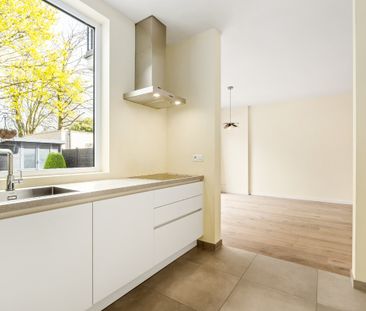Gelijkvloers appartement met groot terras in Sint-Pauwels! - Photo 2