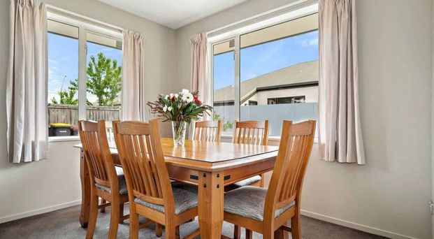 Comfort in Russley - Photo 1