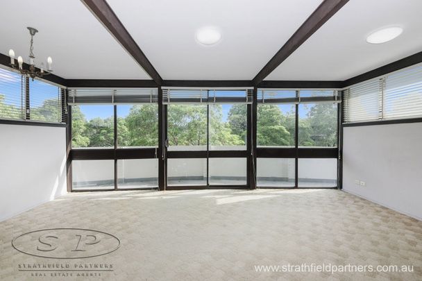 Small security complex - Photo 1