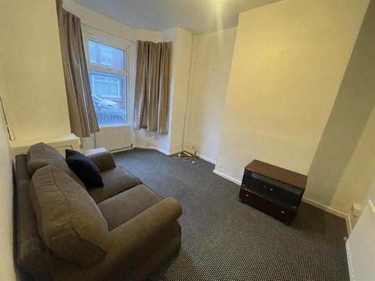 21 Brookland Street, Lisburn Road, Belfast, BT9 7FZ - Photo 1