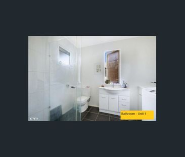 Charming Bayside Living - Photo 4