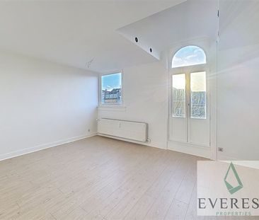 Parc Roi Baudouin ! Bel appartement NON MEUBLE 2 chambres + balcon - Foto 1