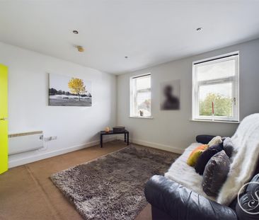 Brookdale Avenue, WF5 - Photo 2