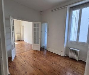 Location Appartement à GRENOBLE - Photo 1