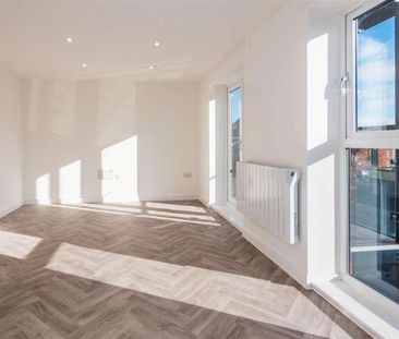 Skybridge Close, Coventry - Photo 1