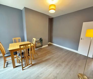 4 bedroom terraced house to rent - Photo 1