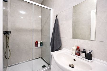 2 Bed Flat, Cricklewood Broadway, NW2 - Photo 5